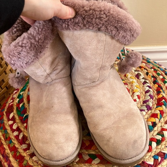 UGG Cozy Shearling Boots - Picture 1 of 7
